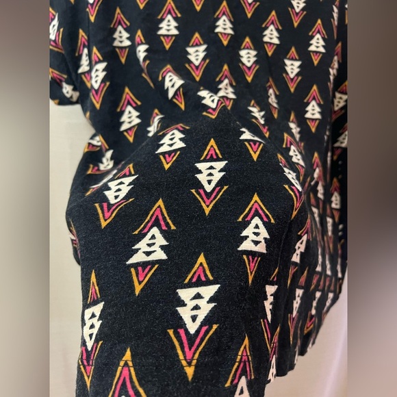 ⚫️ BOGO Rachel Zoe Black and Cream Geometric Pattern Blouse Size Large - Picture 3 of 6